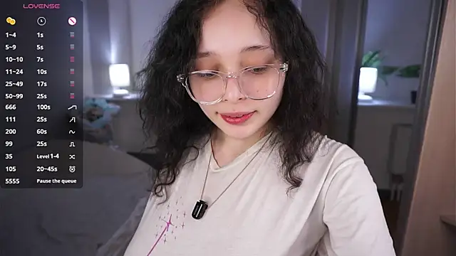 Chatroom XXX en direct de HannaHayles