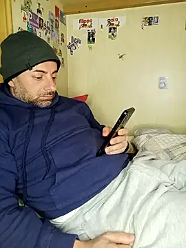 Онлайн чат XXX toro23xxxl