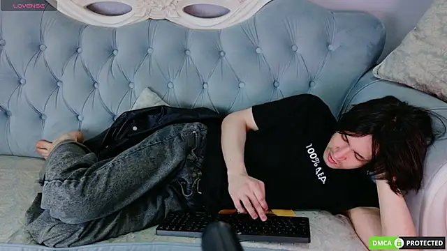 Show modela CalvinOwens na web-kameri