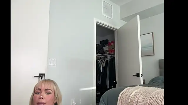 ElenaErickson – Live XXX-chat