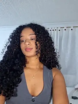 Tammy-Bliss Adlı Modelin Canlı XXX Sohbeti