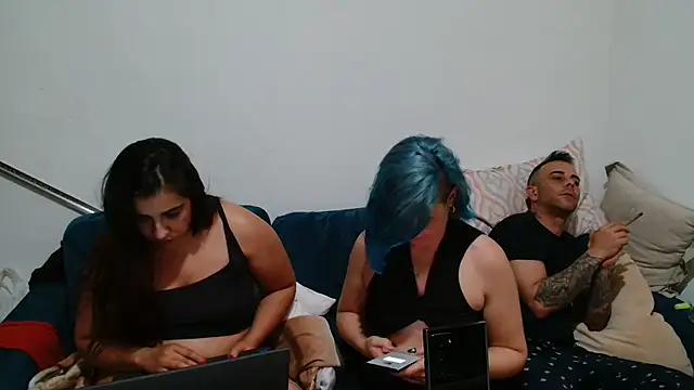 Chat XXX en directo de Ursumi1