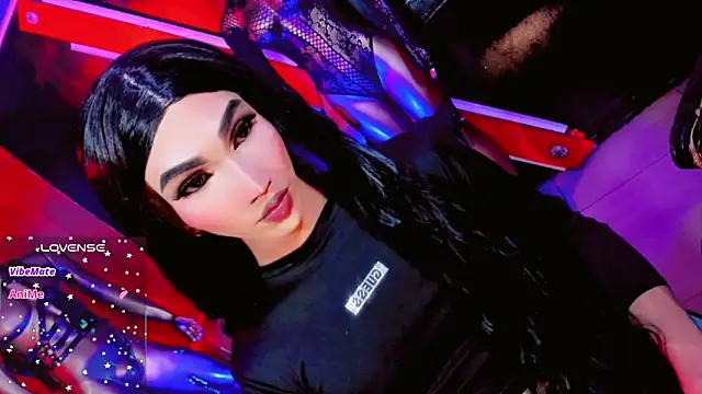 Pokazy przed kamerką – emelly_horny_