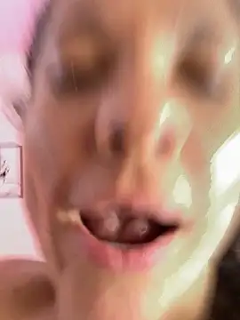 leiablack Adlı Modelin Canlı XXX Sohbeti