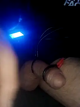 Онлайн чат XXX handsome8inchh