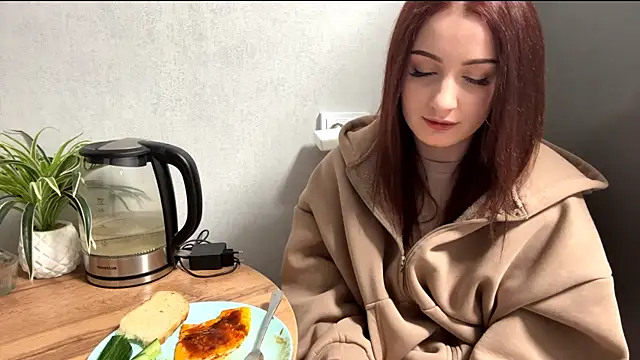 EleneKatzebeg Chat XXX live