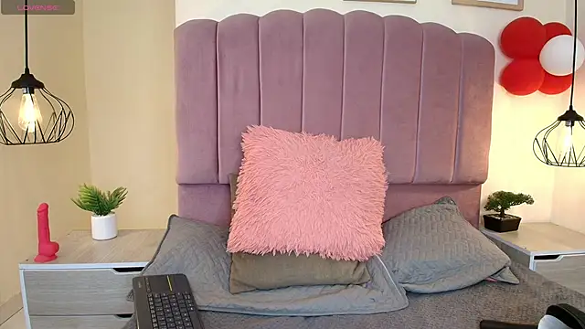 Ateneaaa_'s Live XXX Chat