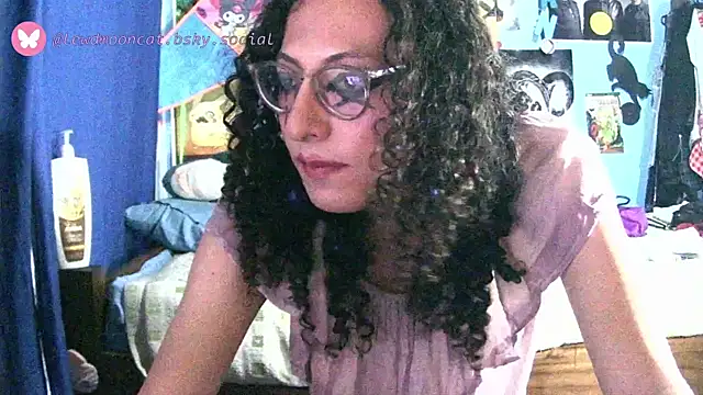 lewd_mooncat webcam show