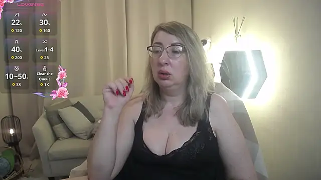 KKMimiKK Chat XXX live