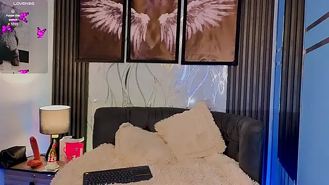 Megan_Do_Santos Adlı Modelin Canlı XXX Sohbeti