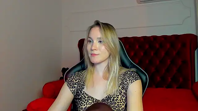 ElaraVoltage Live XXX-Chat