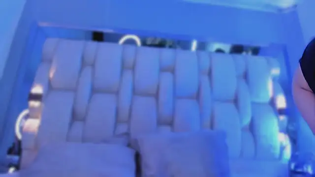 revenmiller_'s Live XXX Chat