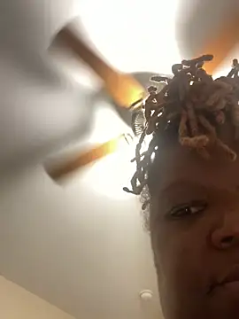 Babygir85 live XXX chat