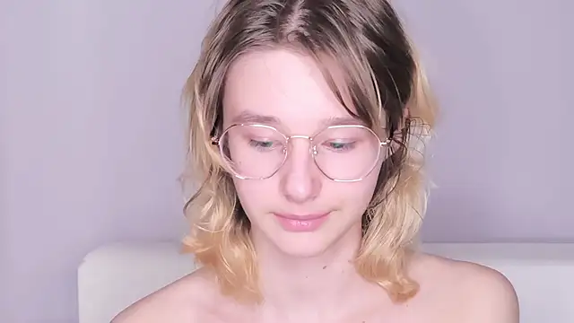 Silva-Tailll's Live XXX Chat