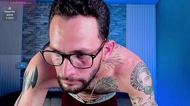 DERECK_OLSEN Live XXX Chat