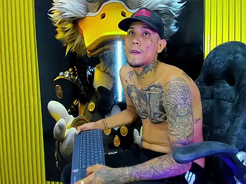 โชว์เว็บแคมของ Winsord_Bigcock