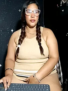 Chat +18 de Ivy_horse_ ao vivo