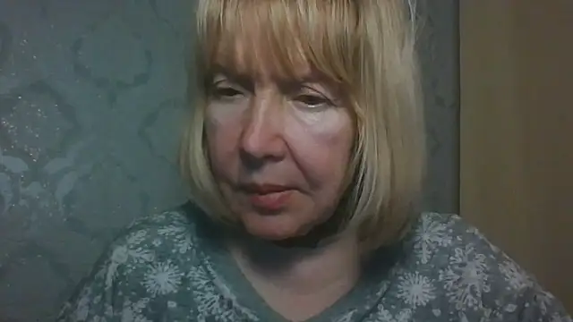 OlgaShine's Live XXX Chat