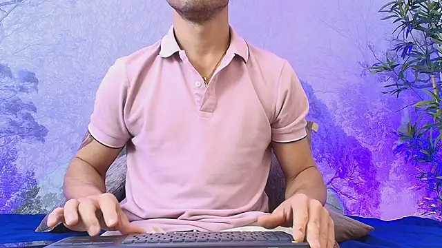 Adams_Sanz Adlı Modelin Canlı XXX Sohbeti