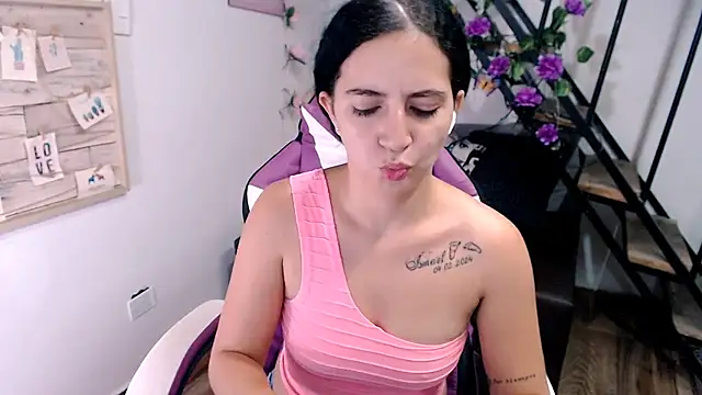 Živý XXX chat samantha_baby_