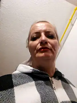 LadyTouch live XXX chat