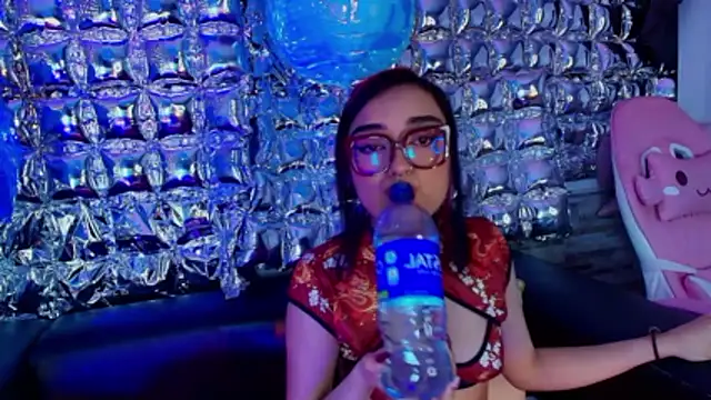 Chat XXX ao vivo de lala_cherry