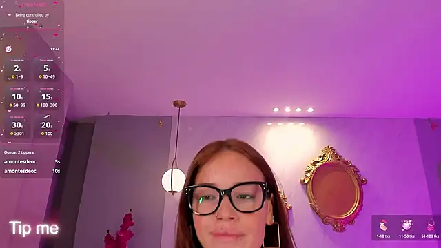 دردشة CorinneRusso الجنسية المباشرة