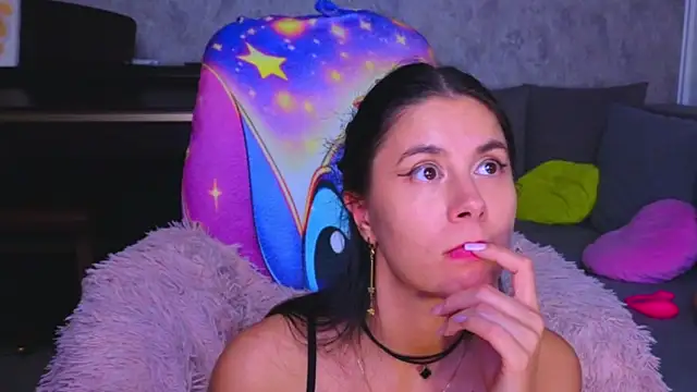 دردشة Kitty4_Reed الجنسية المباشرة