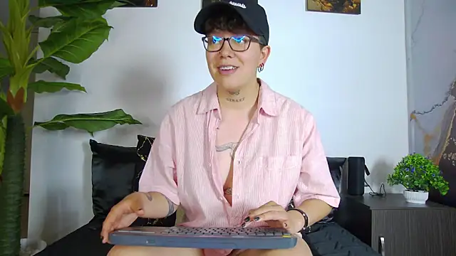 دردشة alex_noa الجنسية المباشرة