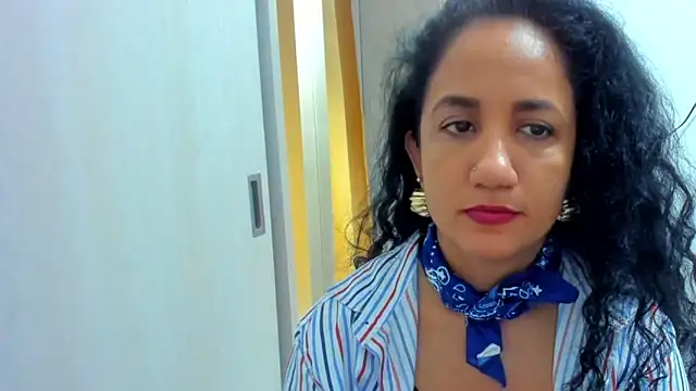 alaskmiller1 Adlı Modelin Canlı XXX Sohbeti