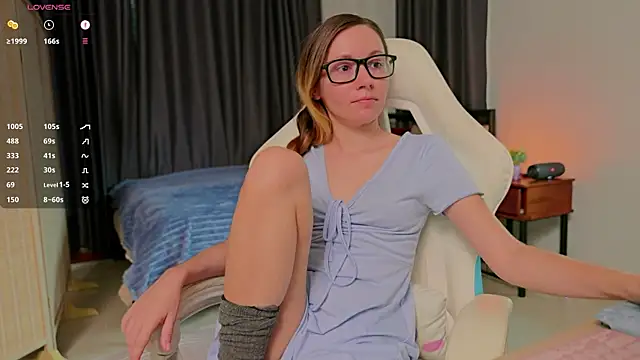 PocketElsa live XXX chat