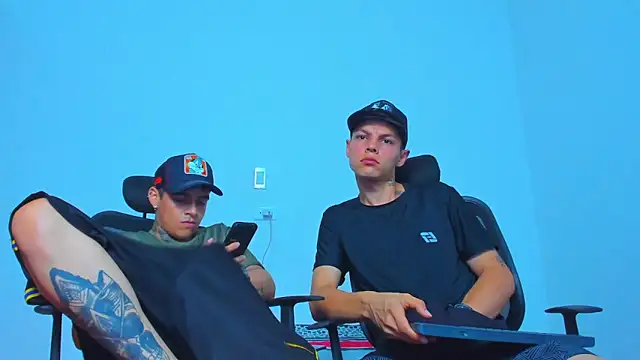 Thomas-Wil Webcam Show