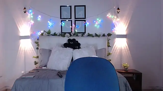 Megan_05_ Live XXX-Chat