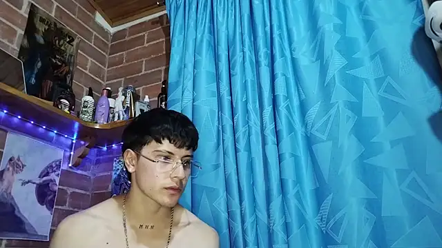 PaulDamico Live XXX-Chat