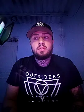 Chatroom XXX en direct de Neanea98