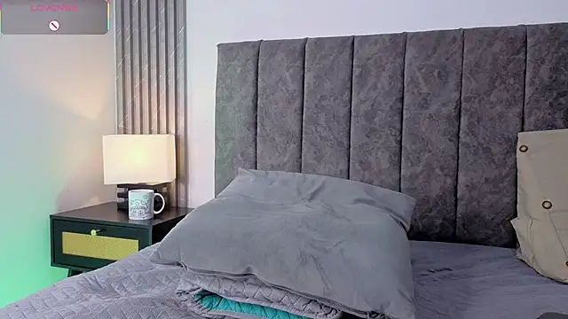 XXX chat uživo modela Ema_Stone65