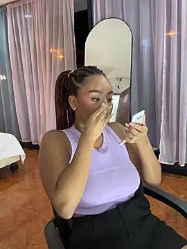 Show de Kloe_rousse01 na webcam