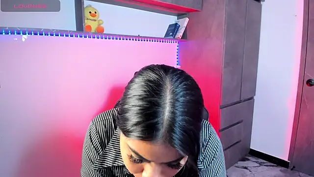 vickylatina_'s Live XXX Chat