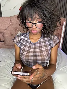 Morena_fire Live XXX-Chat