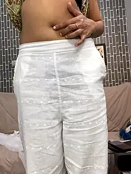 Czat XXX na żywo – escape_with_me