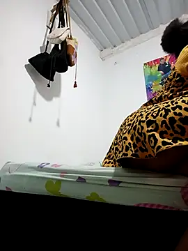 Bigassmommy_x's Live XXX Chat