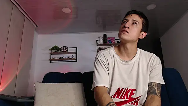 دردشة ashely_ryan24 الجنسية المباشرة