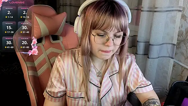 KristiBloom Chat XXX in diretta