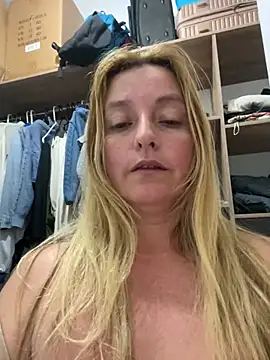 moniquerainx's Webcam Show