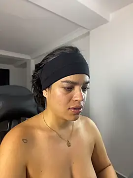 JuanitaMore01 Chat XXX in diretta