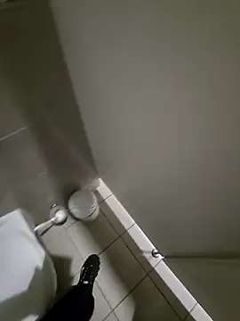 دردشة OssiBigCum الجنسية المباشرة