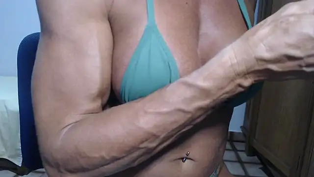 Chat +18 de Stronggsexy ao vivo