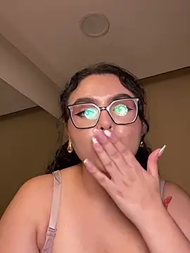 AlmaraRouge – Naživo XXX chat