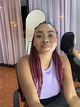 Kloe_rousse01 Adlı Modelin Canlı XXX Sohbeti