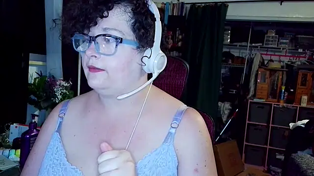 DyvLazuli Chat XXX in diretta